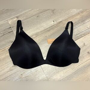 SKIMS Kim Kardashian wireless form super push up bra 34DDD new with tags